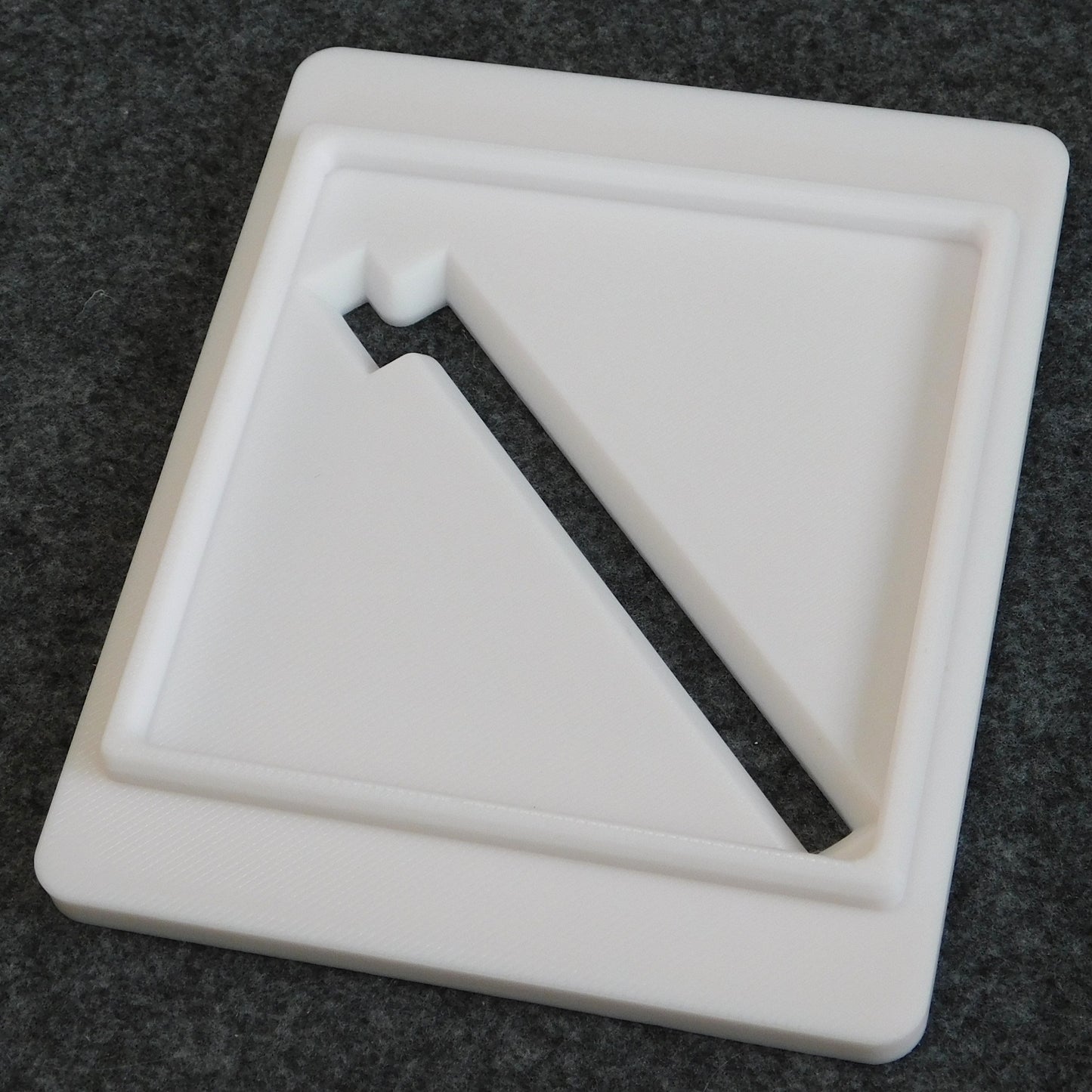 Bailey 5 - Gallery - Clay Extrusion Die