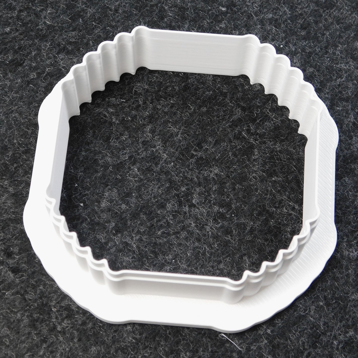 Crackpots Rounded Square Die