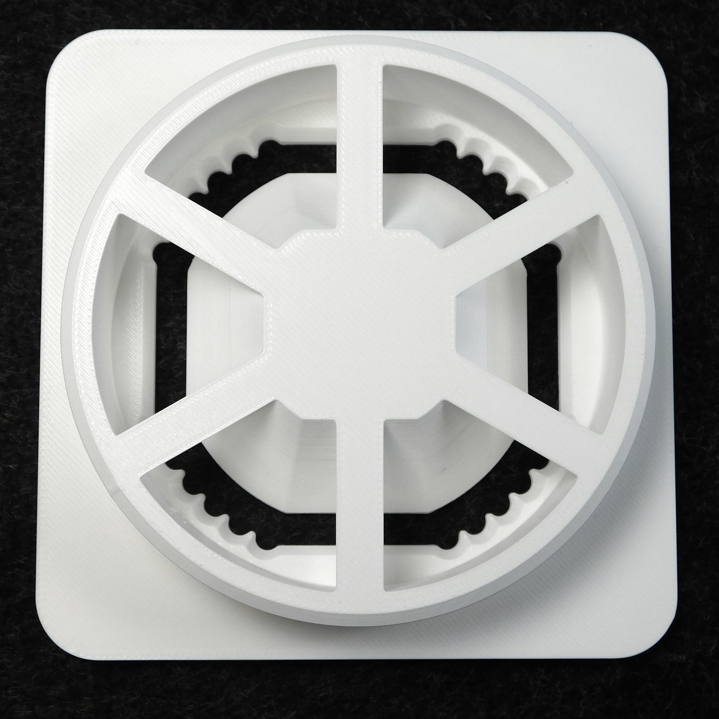 Crackpots Rounded Square Die