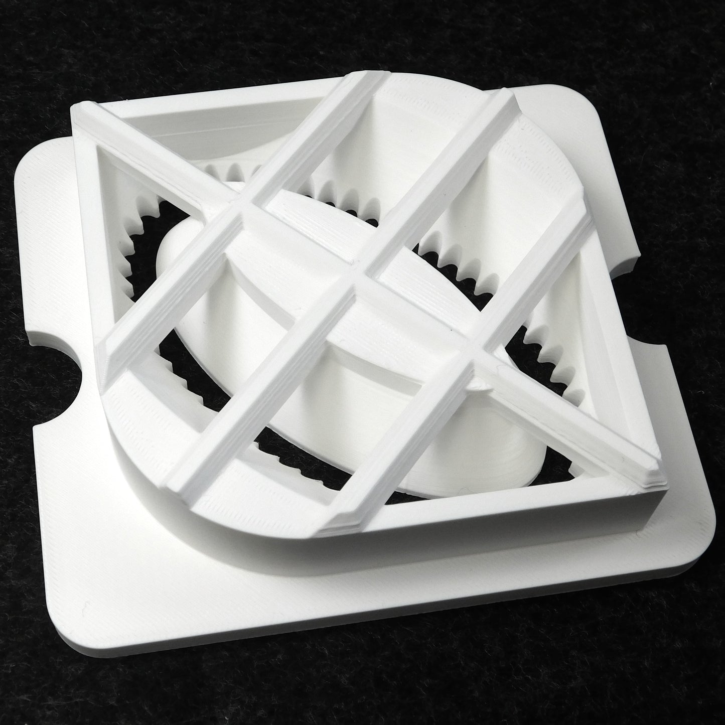 Square Die for Lined Oval Extrusion