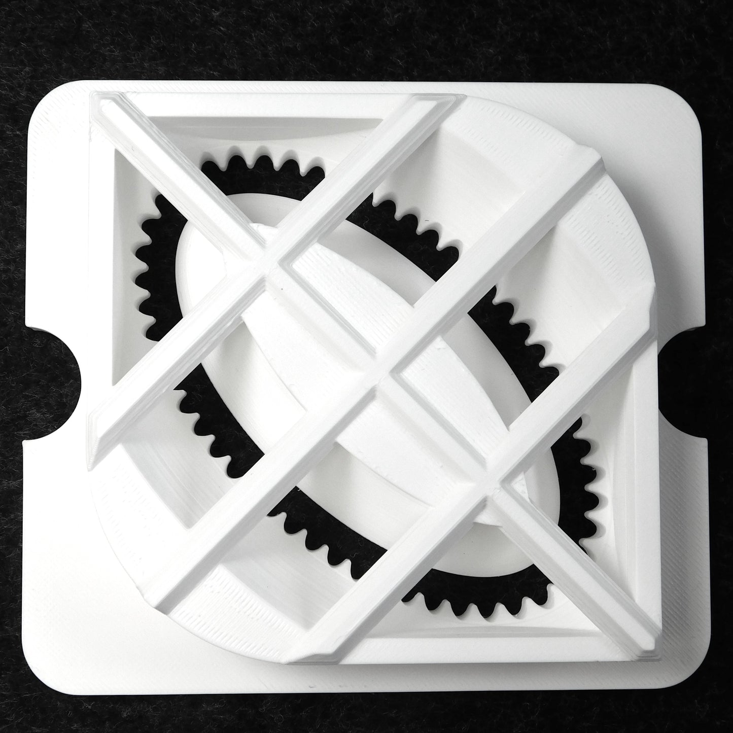 Square Die for Lined Oval Extrusion