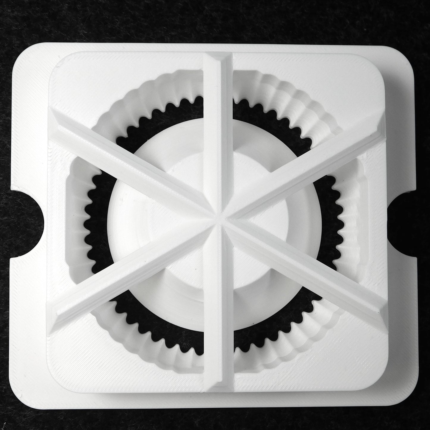 Square Die for Lined Circle Extrusion