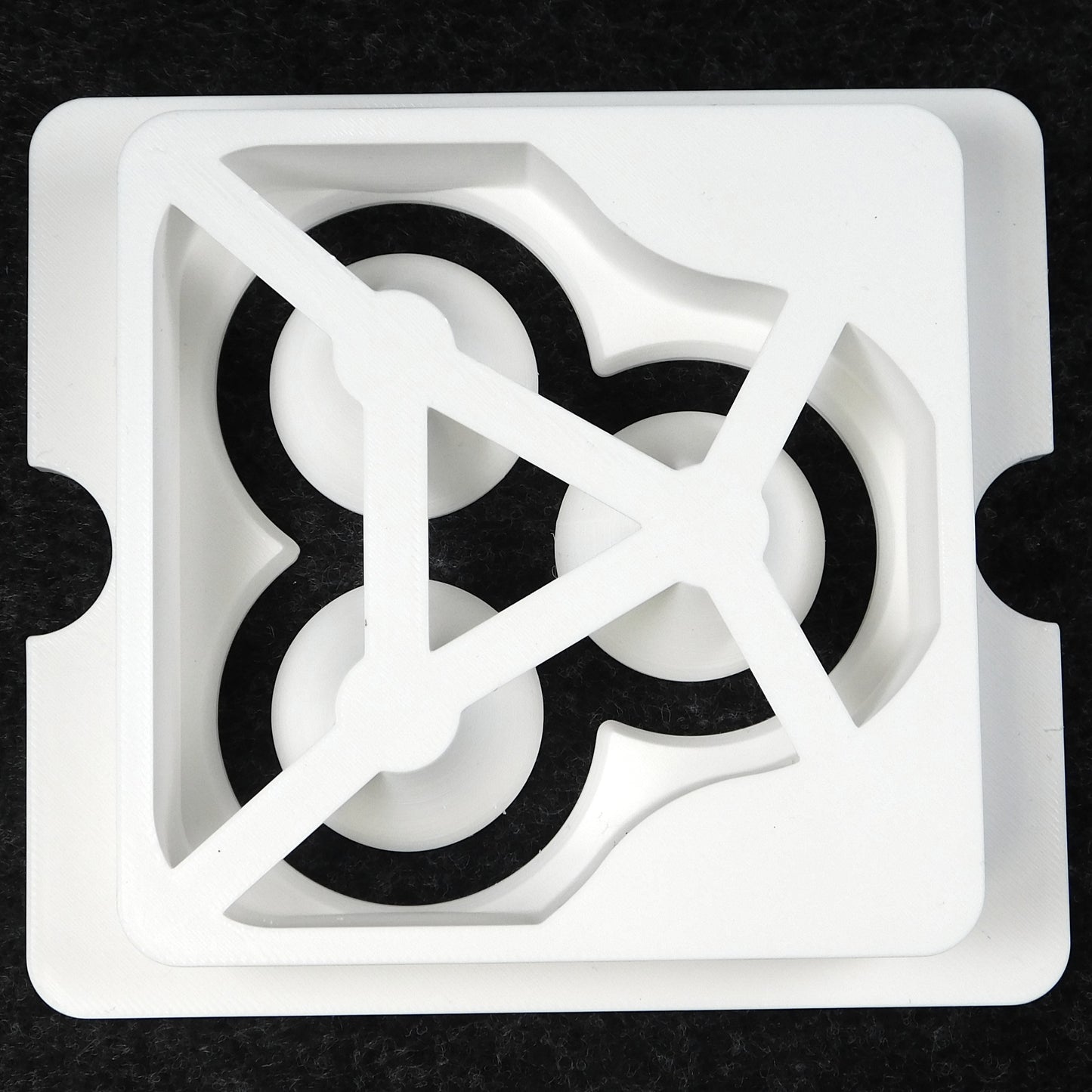 Square Die for Three Circles Extrusion