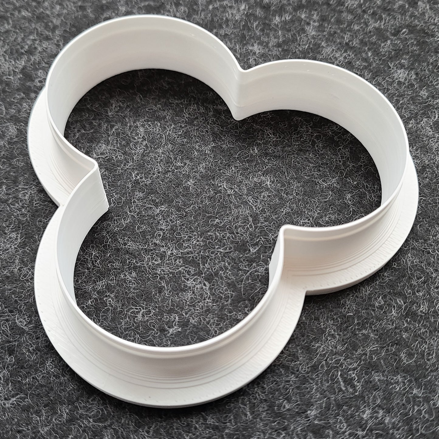 Square Die for Three Circles Extrusion