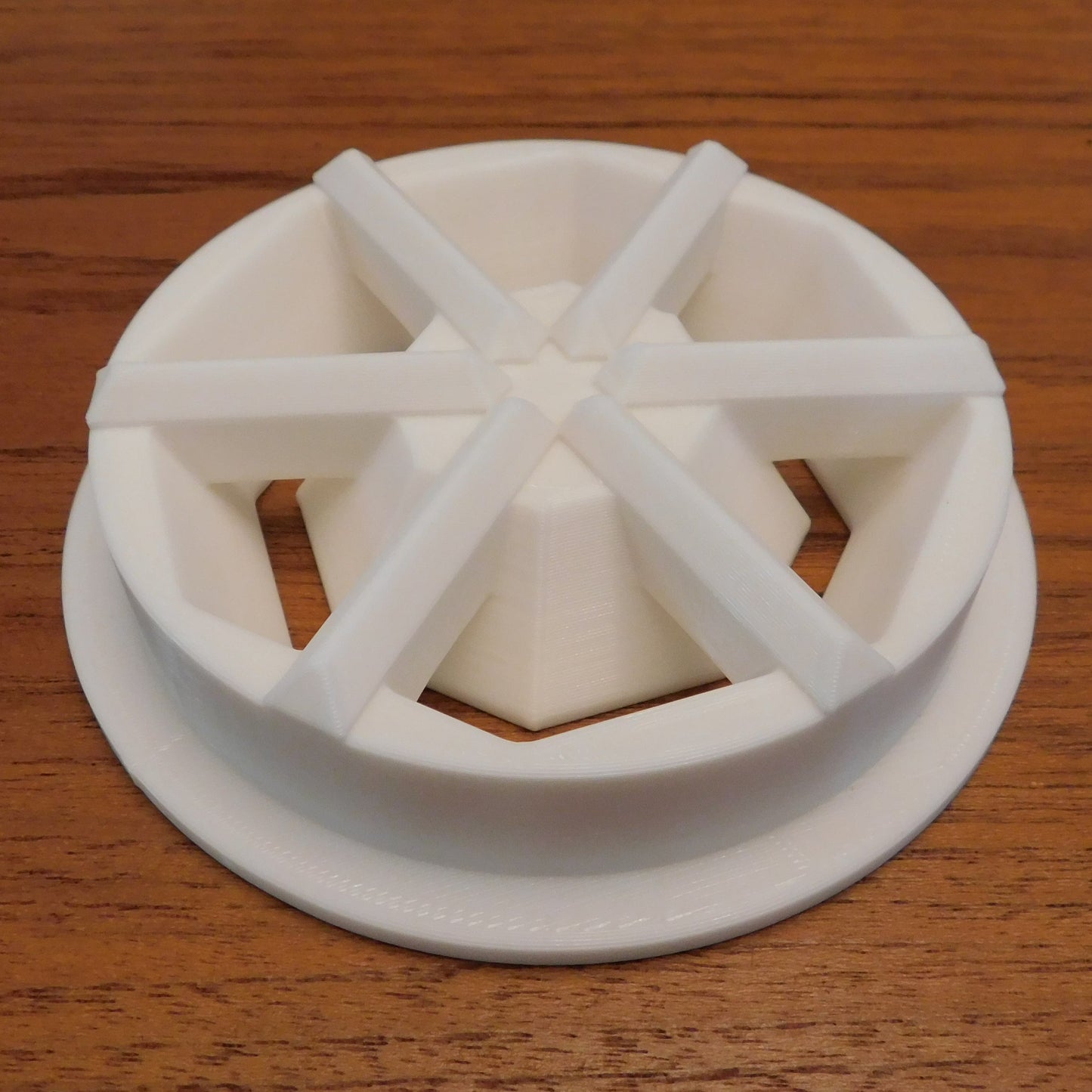 Brent Octagonal Die